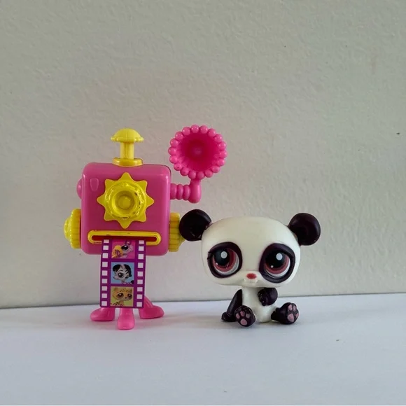 RARE Littlest Pet Shop Target Exclusive “Pets from Around the World” #385-399 - Picture 2 of 11